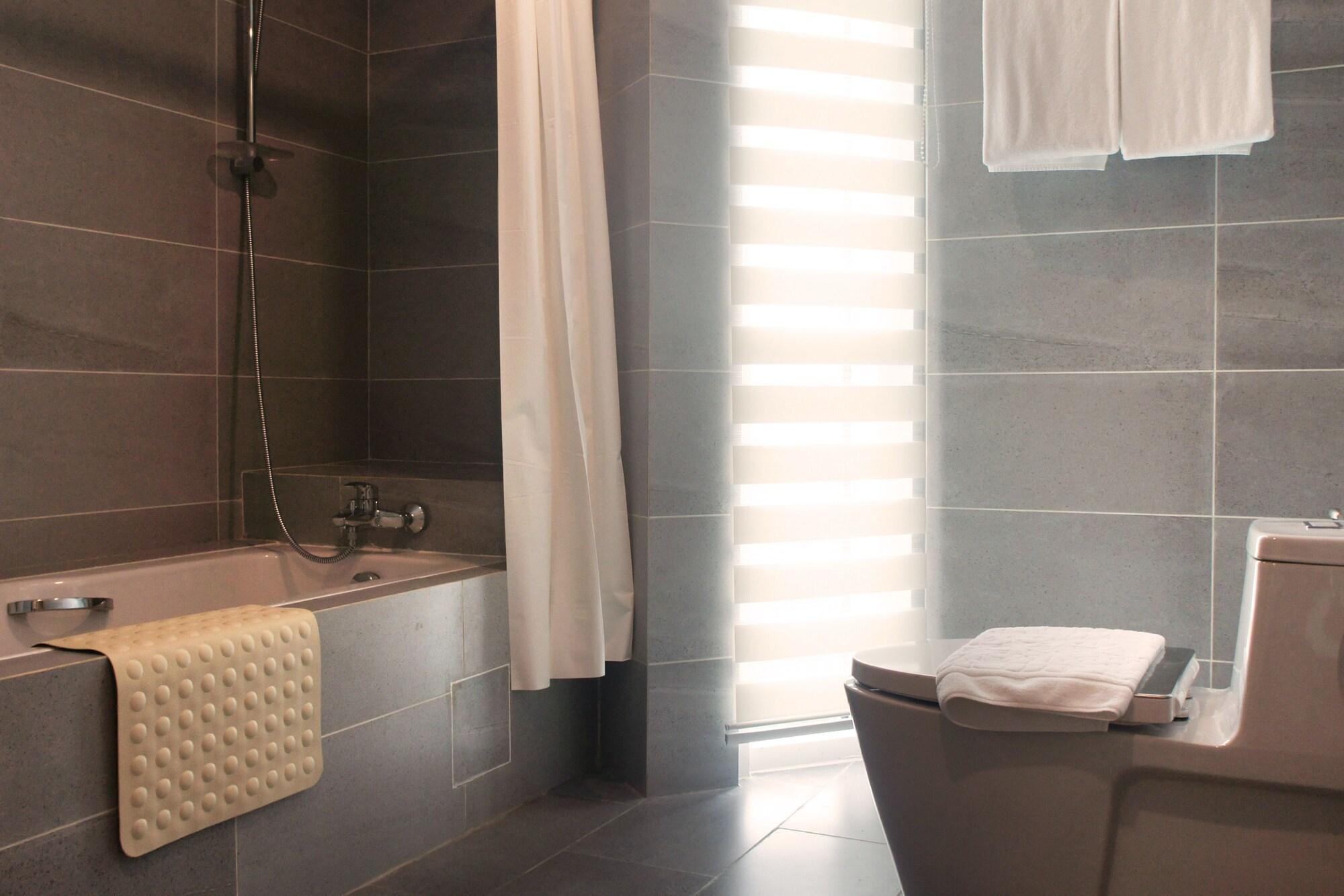 Wyne Hotel Rangun Kültér fotó