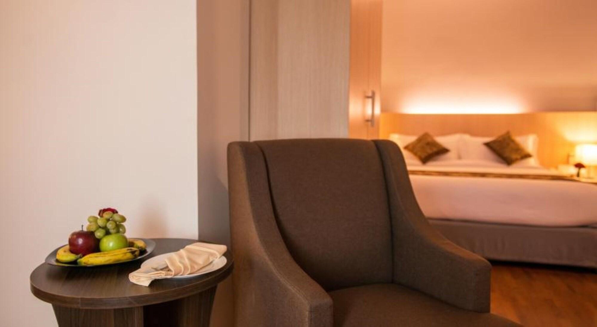 Wyne Hotel Rangun Kültér fotó